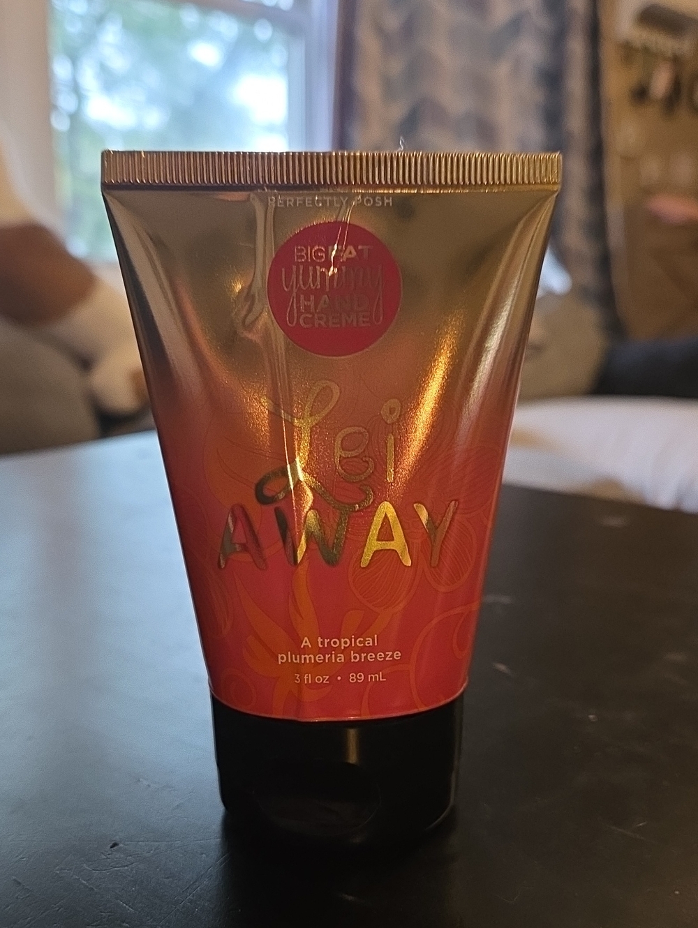 Perfectly Posh - Tropical Plumeria Breeze Hand Cream - Pink/Orange